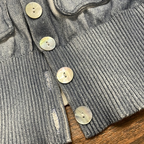 Alpinestars airbrushed cardigan with lady pearl she’ll like buttons - Picture 10 of 10